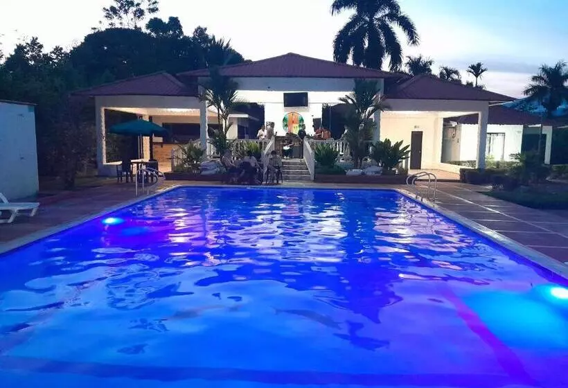 ホテル Cabañas Llano Lindo Apiay