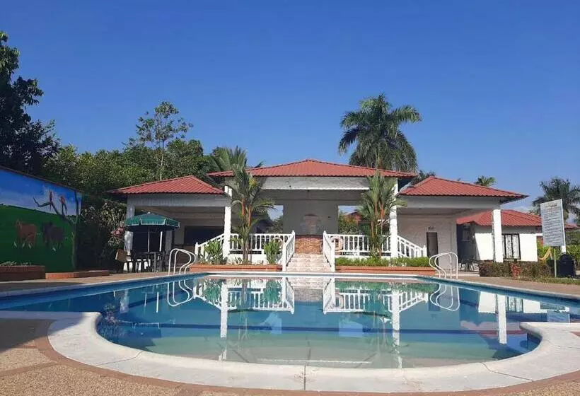ホテル Cabañas Llano Lindo Apiay