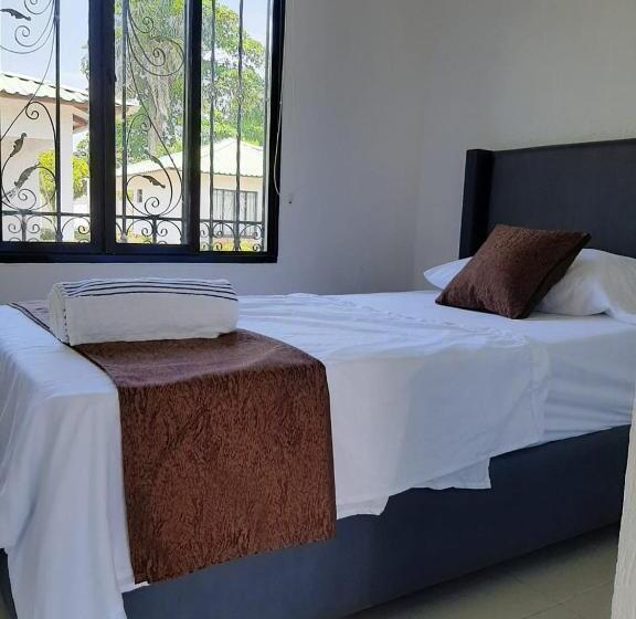 هتل Cabañas Llano Lindo Apiay