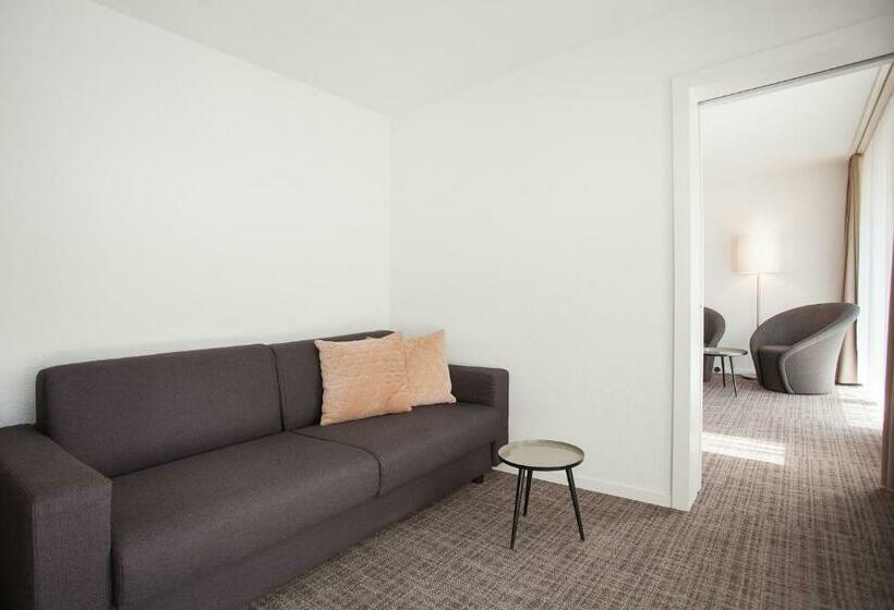 ホテル Guesthouse Zurzach   Self Check In