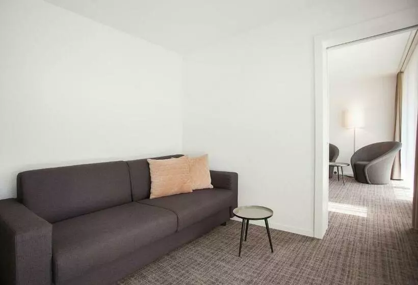 Hotelli Guesthouse Zurzach   Self Check In