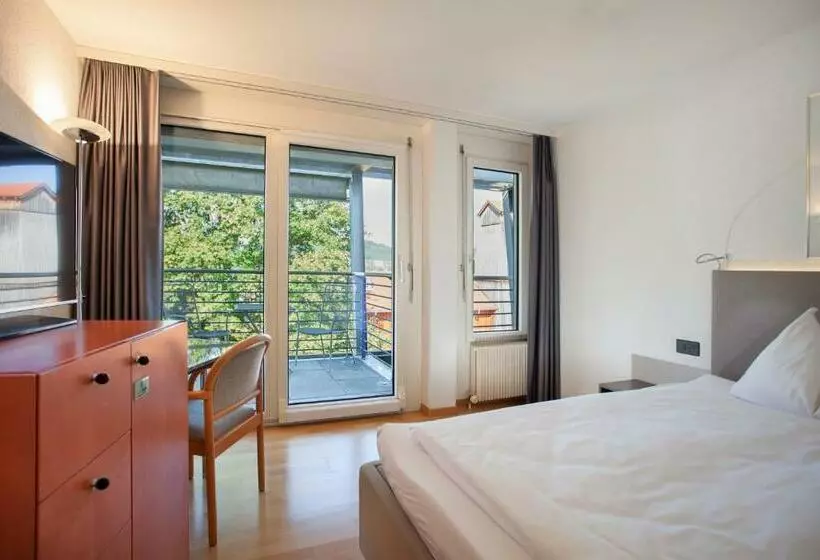 Hotelli Guesthouse Zurzach   Self Check In