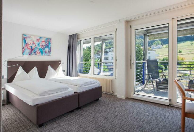 ホテル Guesthouse Zurzach   Self Check In