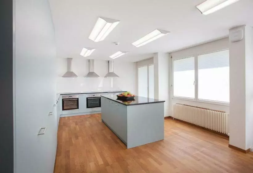 Hotelli Guesthouse Zurzach   Self Check In