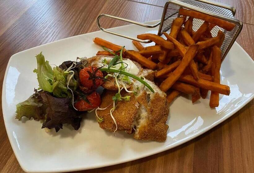 Merlot Borhotel és Látványpince