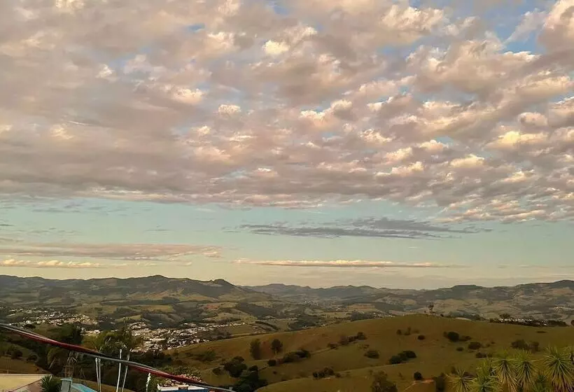 Hotelli Alpes Da Fazenda