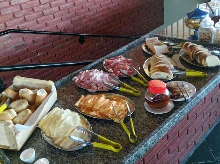 Отель Alpes Da Fazenda