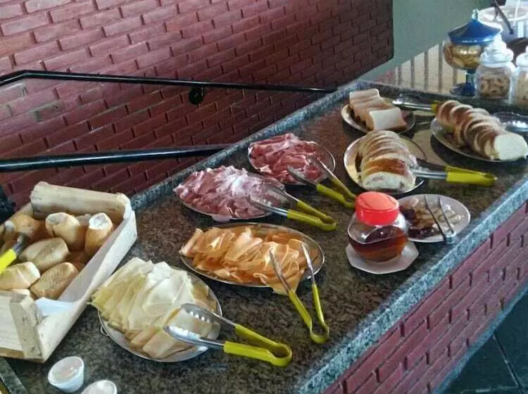 Hotelli Alpes Da Fazenda