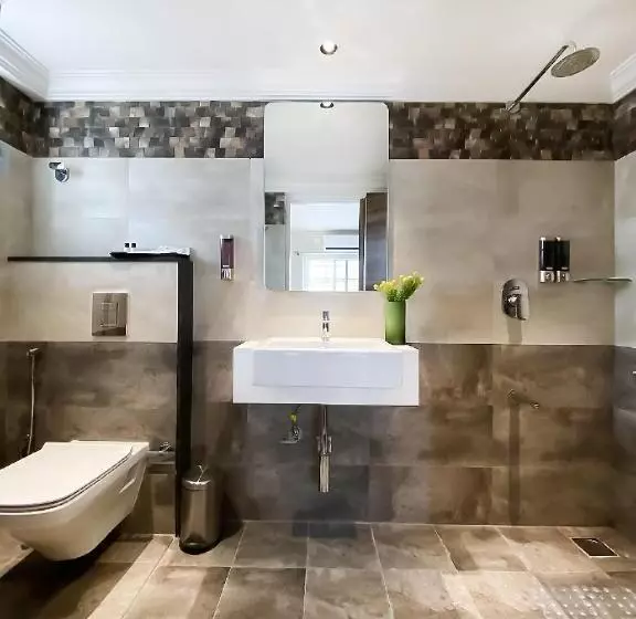 Click Hotel Biz   Bangalore Airport