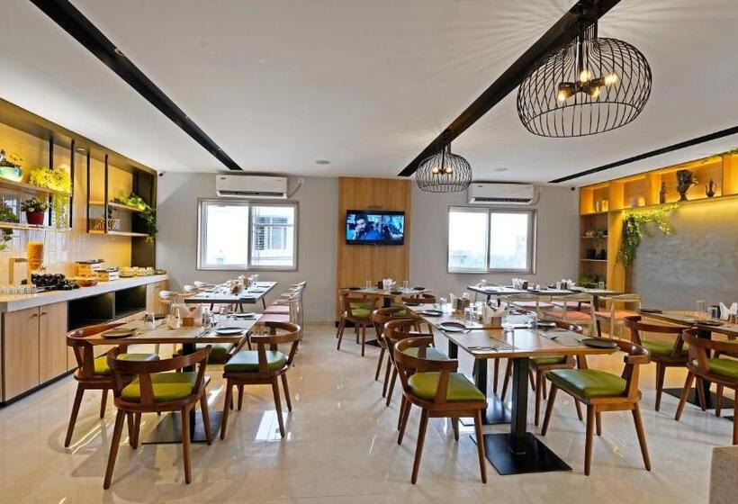 Click Hotel Biz   Bangalore Airport