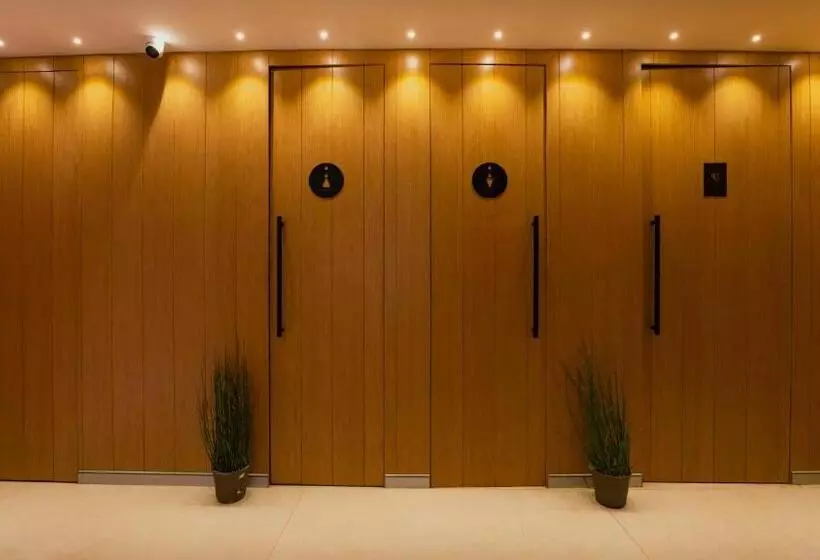 Click Hotel Biz   Bangalore Airport