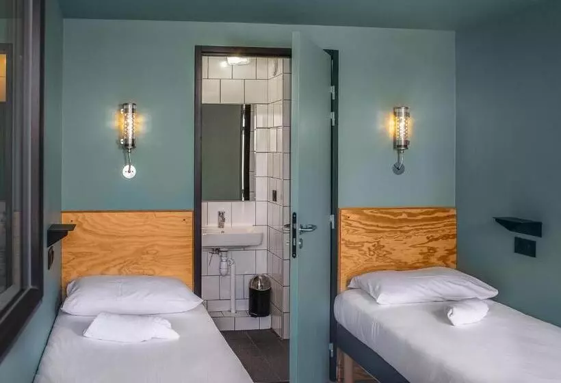 ホテル Eklo Paris Roissy Cdg Airport