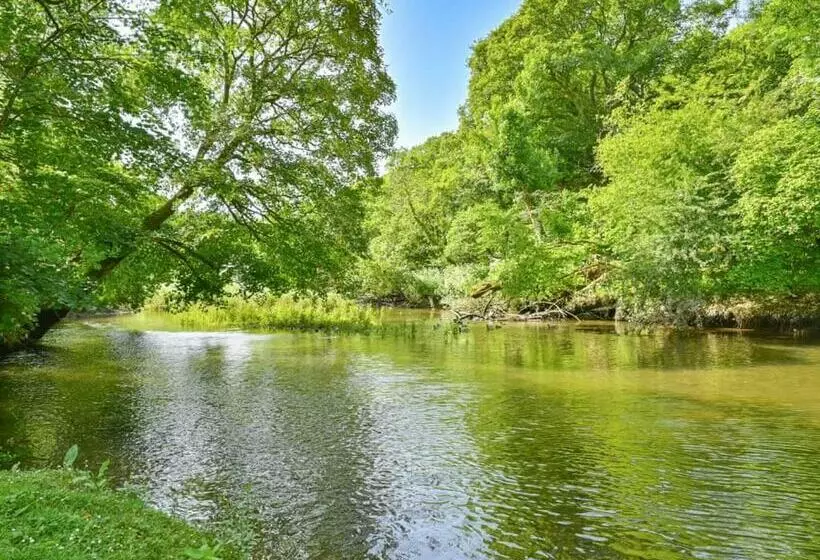 Lomakeskus Notter Bridge Holiday Park