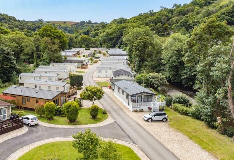 منتجع Notter Bridge Holiday Park