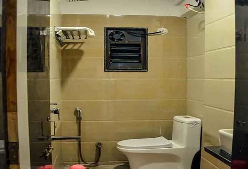 בית מלון כפרי Fabexpress Golden Suite