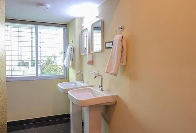 בית מלון כפרי Fabexpress Golden Suite