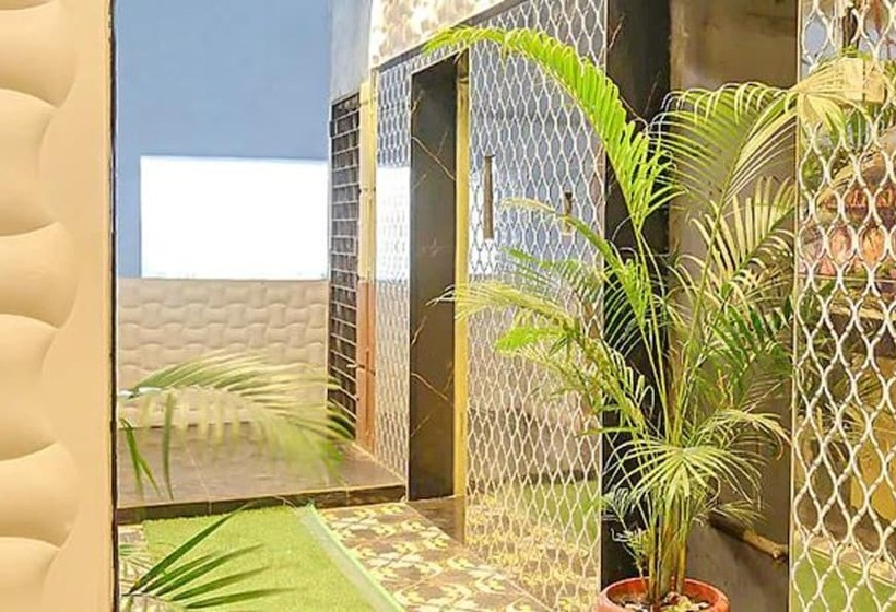 בית מלון כפרי Fabexpress Golden Suite