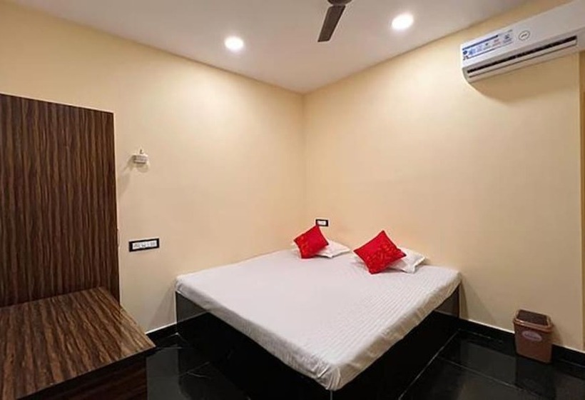 בית מלון כפרי Fabexpress Golden Suite