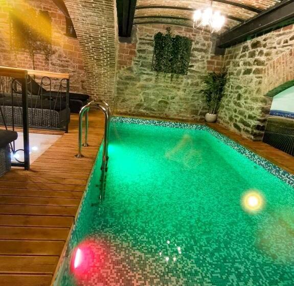 هتل Helvecija 1880