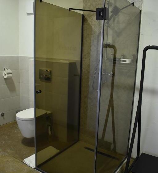 هتل Helvecija 1880