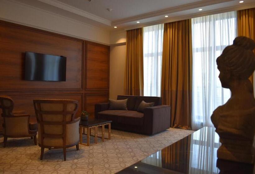 هتل Helvecija 1880