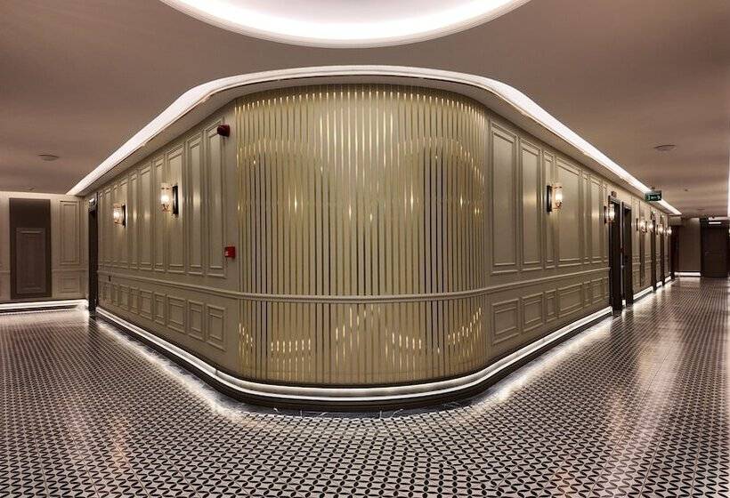 Отель Lala Grand