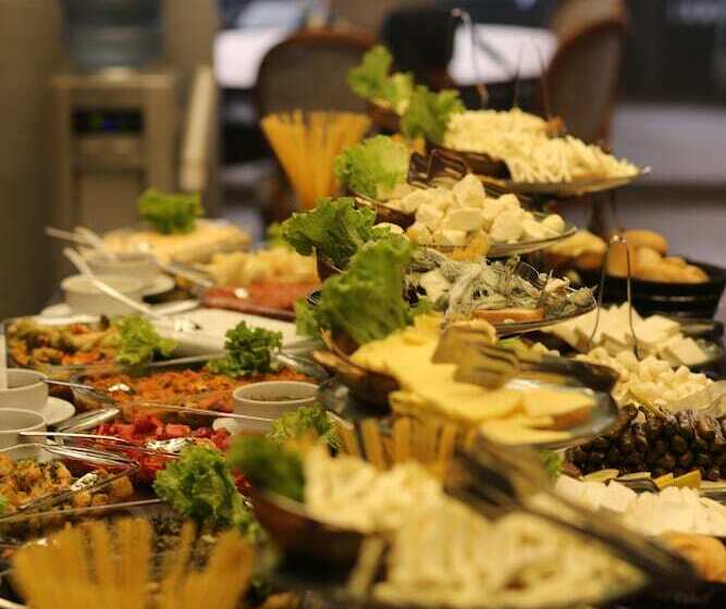 Отель Lala Grand