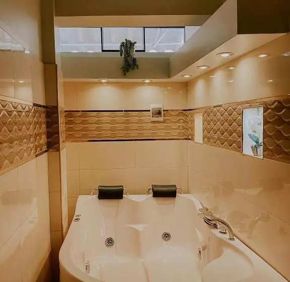 هتل Santa Lucía Suite