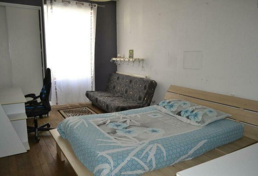 مبيت وإفطار Grande Chambre D Hôte Avec Piscine Chauffée Et Jacuzzi à Disposition
