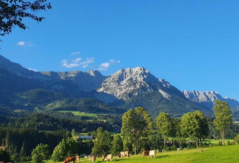 هتل Bauernhof Neu Endfelden, Günter Widauer