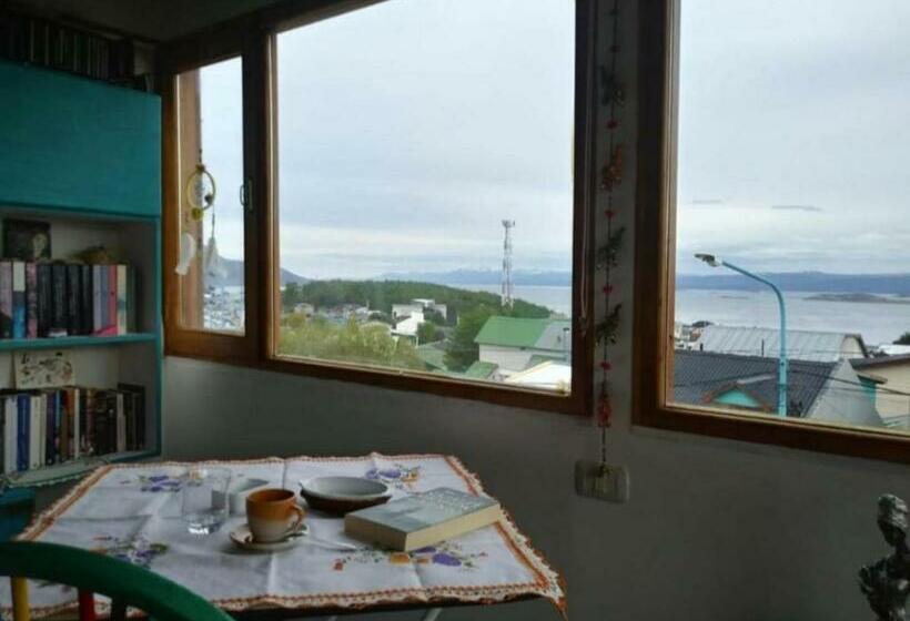 ペンション Alem Casa De Familia