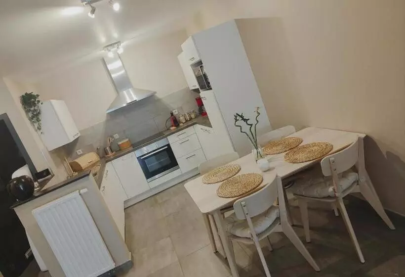 L Auberge De L Entre Potes  Bolia