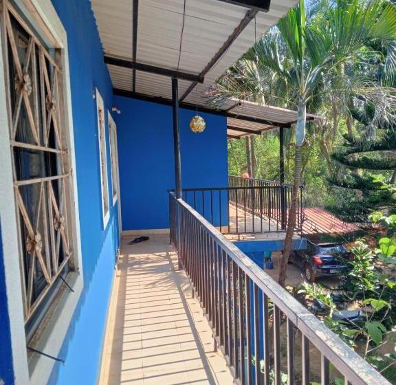 Retkeilymaja Seashell