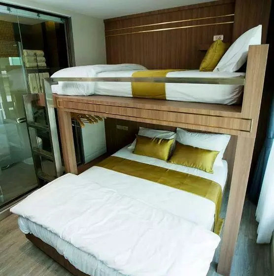 تختخواب و صبحانه Ghee Gelato House