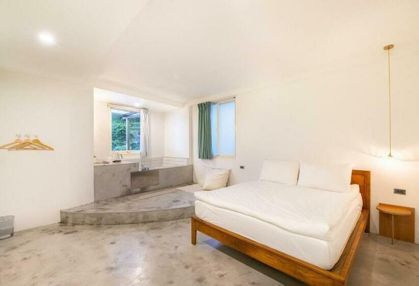 تختخواب و صبحانه Owlstay Jiufen Green Ray 故事所 山中夢遊 九份綠光