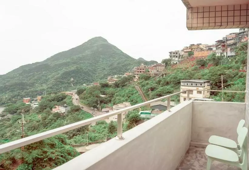 تختخواب و صبحانه Owlstay Jiufen Green Ray   故事所 山中夢遊 九份綠光