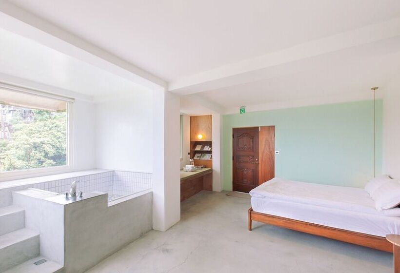 تختخواب و صبحانه Owlstay Jiufen Green Ray 故事所 山中夢遊 九份綠光