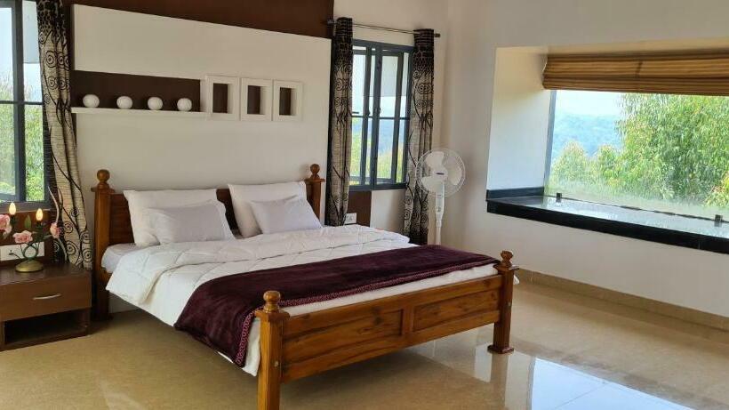 مبيت وإفطار The Periaheights