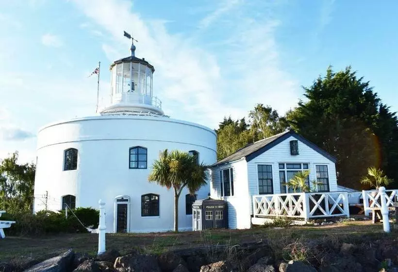 تختخواب و صبحانه The West Usk Lighthouse Lightkeepers Lodge