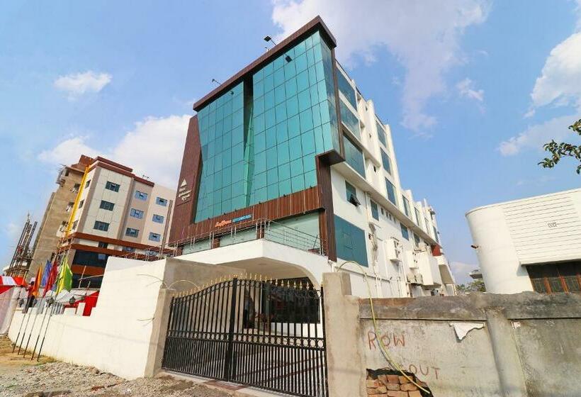 בית מלון כפרי Ambassador Royale