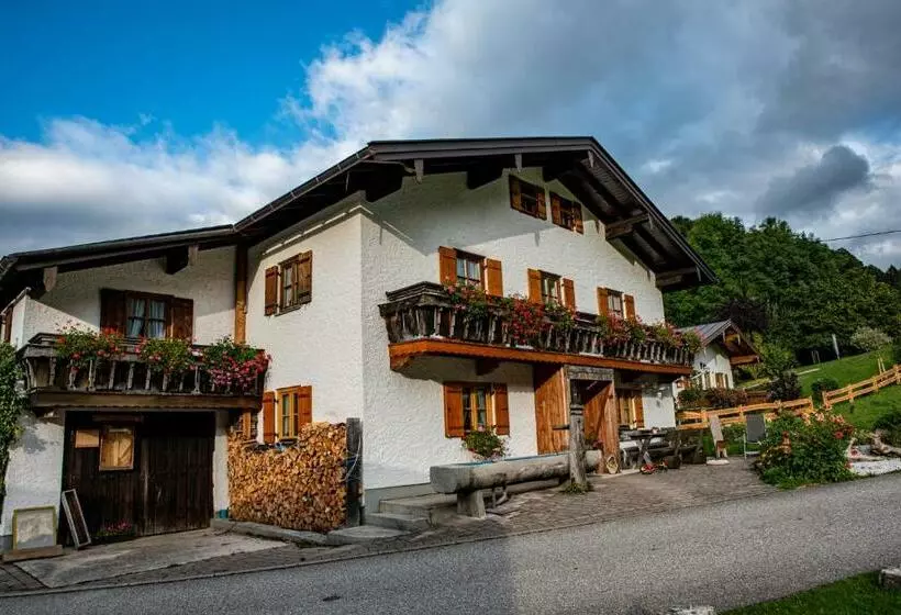 Hotelli Ferienwohnung Lippenlehen