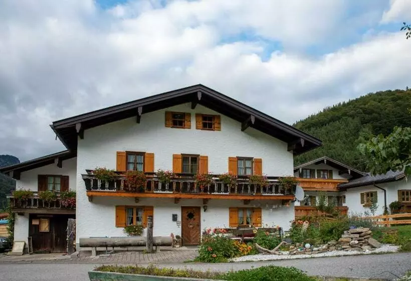Hotelli Ferienwohnung Lippenlehen