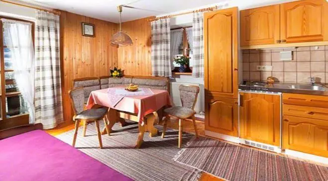 Hotelli Ferienwohnung Lippenlehen
