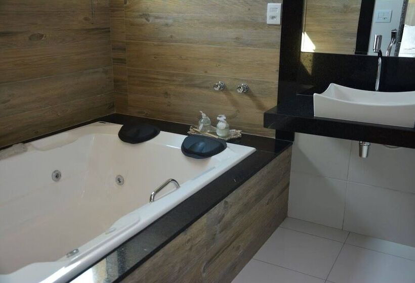 酒店 Renascer Palace