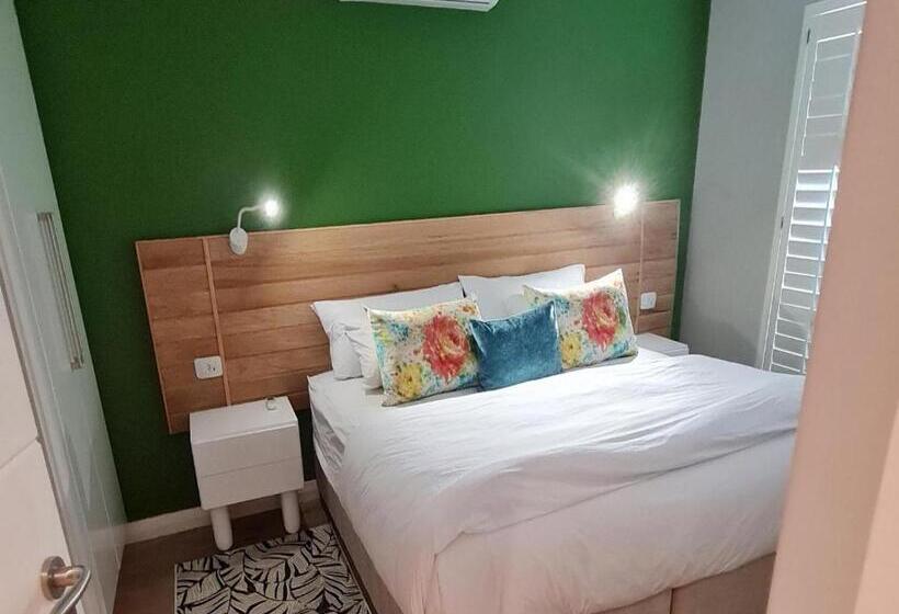 ベッドアンドブレックファースト Mount Edgecombe Estate Lodge