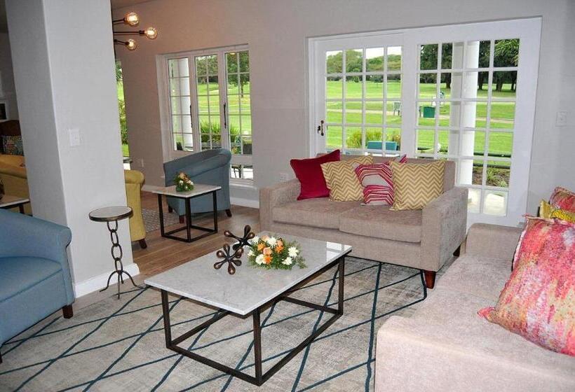 ベッドアンドブレックファースト Mount Edgecombe Estate Lodge