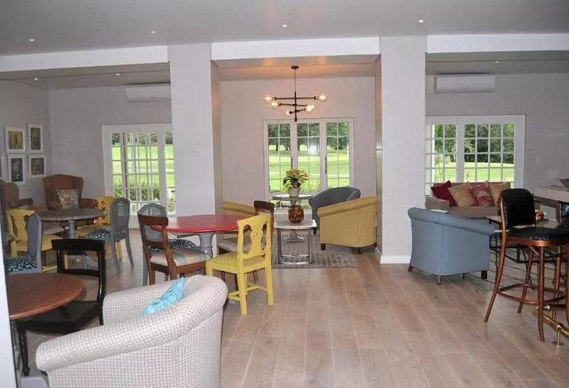 Aamiaismajoitus (B&B) Mount Edgecombe Estate Lodge