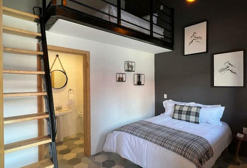 Hotel Hostal De La Montaña