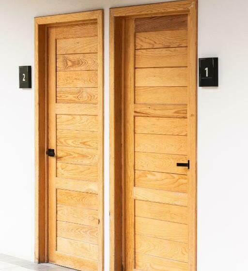 Hotel Hostal De La Montaña