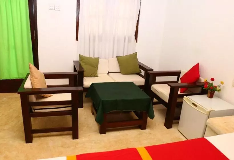 Hotelli Royal Green Garden